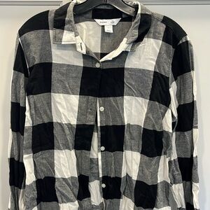 Excellent condition black checkered button down shirt